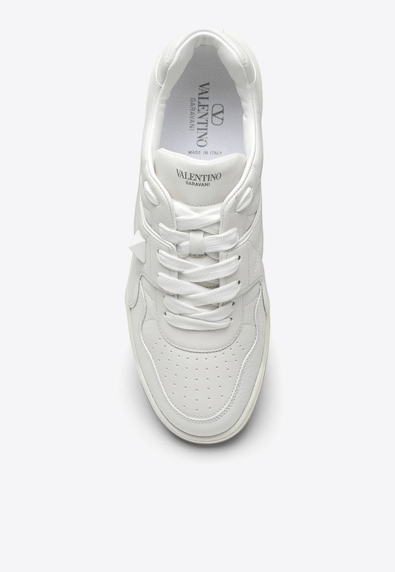 One Stud Leather Low-Top Sneakers