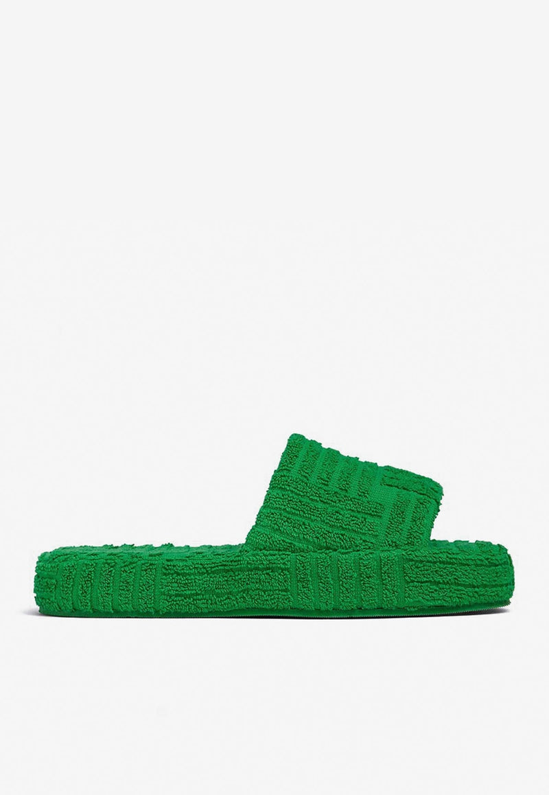 Resort Sponge Slides