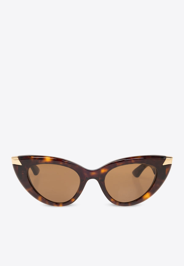 Punk Rivet Cat-Eye Sunglasses