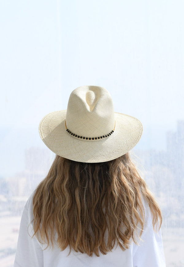 Lea Hat in Straw with Black Lava Stones