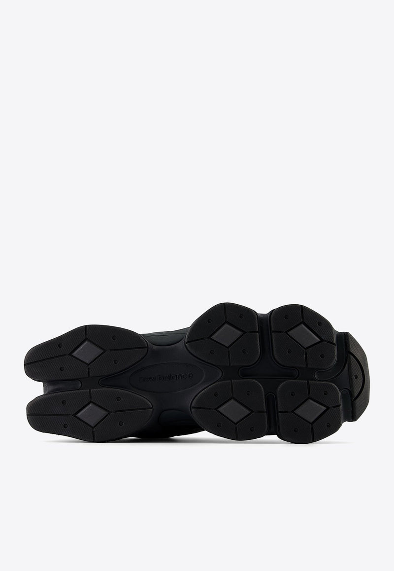 9060 Low-Top Sneakers in Black