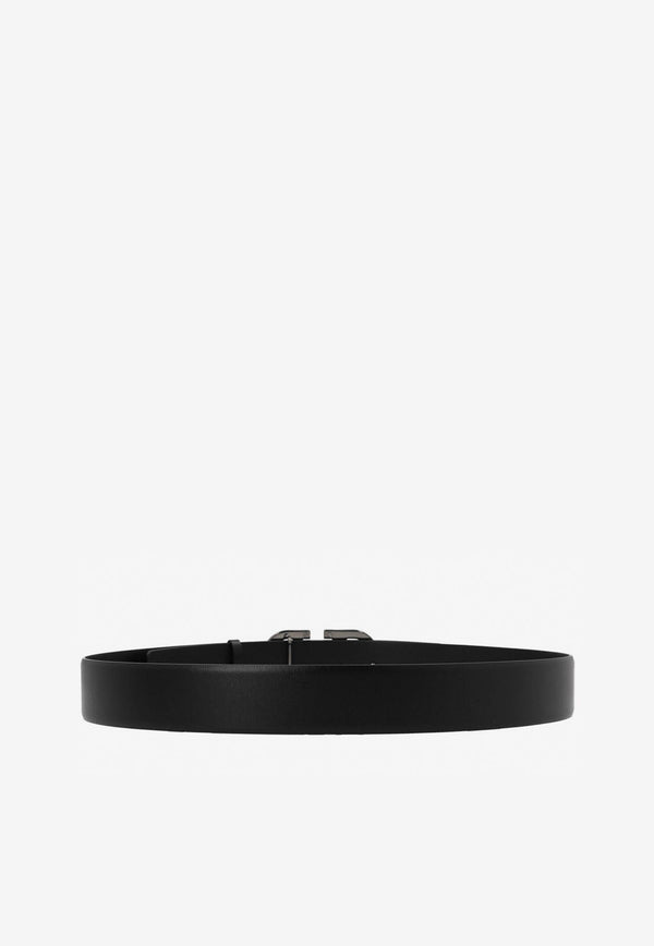 VLogo Signature Belt in Calfskin Leather